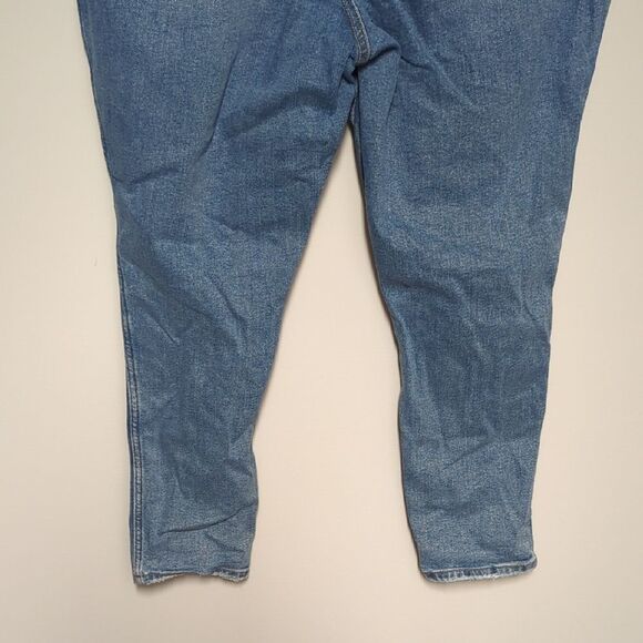 Good American Blue Ankle Cropped Distressed Jeans - Picture 6 of 7